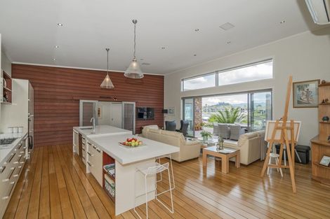 Photo of property in 3 Little George Place, Whitianga, 3510