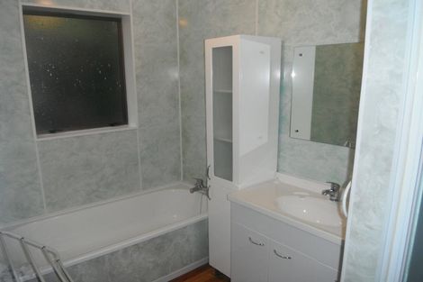 Photo of property in 44a Saint Ronans Avenue, Waterloo, Lower Hutt, 5011