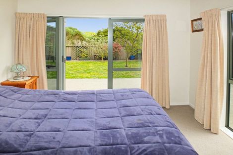 Photo of property in 14 Clyde Street, Foxton, 4814