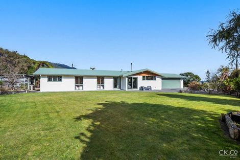 Photo of property in 172b Plateau Road, Te Marua, Upper Hutt, 5018