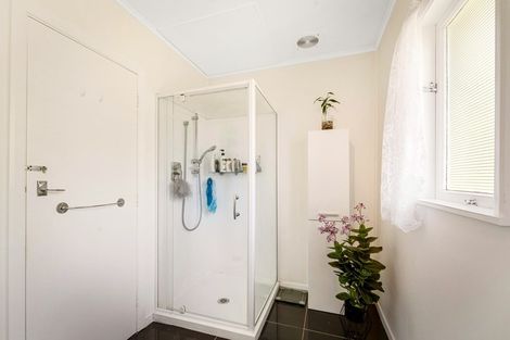 Photo of property in 28 Lowry Crescent, Stokes Valley, Lower Hutt, 5019