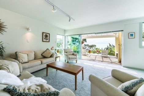 Photo of property in 1/187 Beach Road, Castor Bay, Auckland, 0620