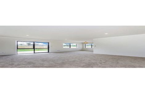 Photo of property in 35b Awaroa Road, Sunnyvale, Auckland, 0612