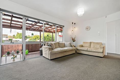 Photo of property in 3/72 Portage Road, New Lynn, Auckland, 0600