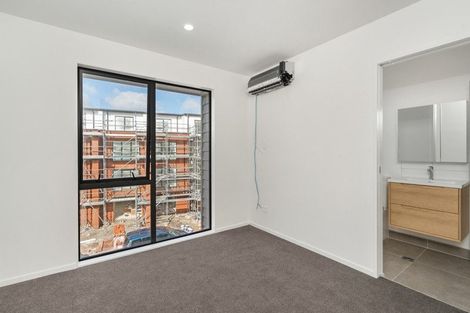 Photo of property in 31 Falcon Crescent, Hobsonville, Auckland, 0618