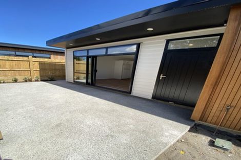 Photo of property in 8c Bolton Street, Petone, Lower Hutt, 5012