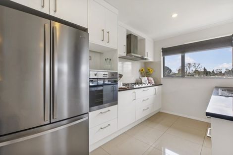 Photo of property in 2f Wood Street, Papakura, 2110