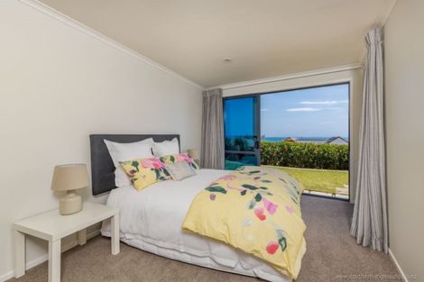 Photo of property in 2 Christine Drive, Coopers Beach, 0420