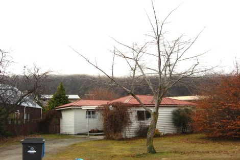 Photo of property in 19 Adamson Drive, Arrowtown, 9302