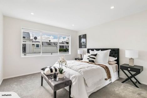 Photo of property in 2/74 Saint Heliers Bay Road, Saint Heliers, Auckland, 1071