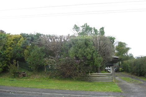 Photo of property in 25 Curtis Street, Okato, 4335