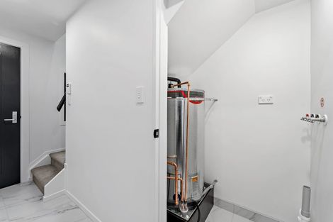 Photo of property in 6/23 Tudor Road, Henderson, Auckland, 0610