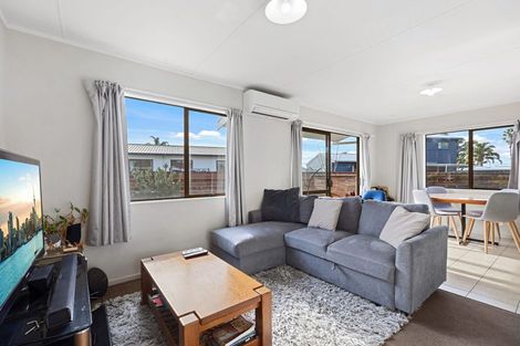 Photo of property in 4d Kimber Grove, Papamoa Beach, Papamoa, 3118