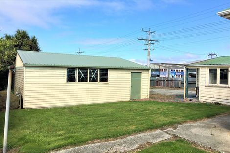 Photo of property in 64 James Street, Balclutha, 9230