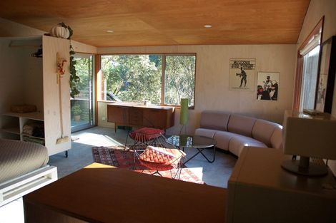 Photo of property in 203 Houghton Bay Road, Houghton Bay, Wellington, 6023