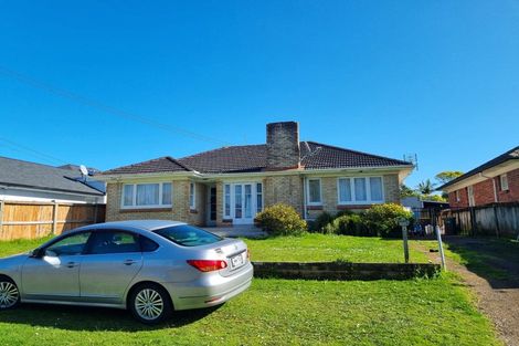 Photo of property in 4 Kohanga Road, Mangere Bridge, Auckland, 2022
