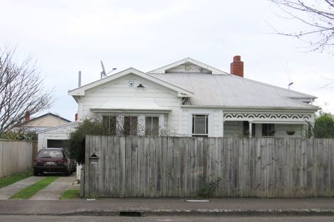 Photo of property in 18 Bourke Street, Palmerston North, 4410