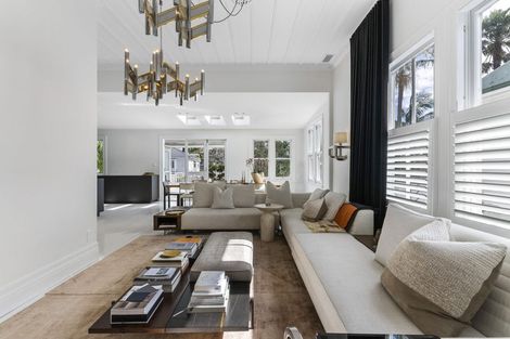 Photo of property in 34 Sentinel Road, Herne Bay, Auckland, 1011