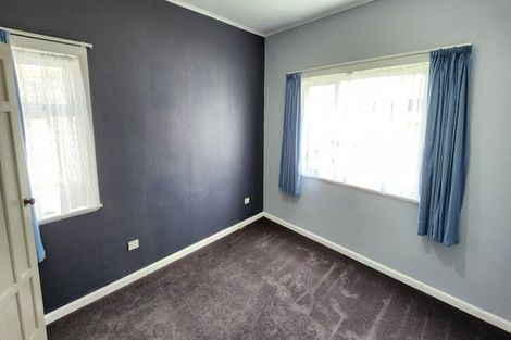 Photo of property in 107 Brooklands Road, Brooklands, New Plymouth, 4310