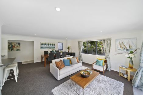 Photo of property in 3/6a Botany Road, Howick, Auckland, 2010