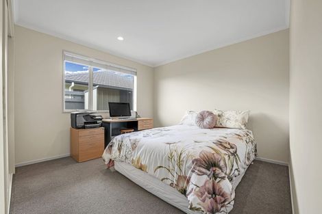 Photo of property in 11 Murray Becroft Avenue, Henderson Valley, Auckland, 0612