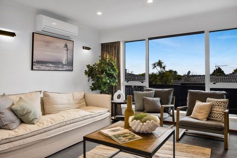 Photo of property in 12a Julian Place, Westown, New Plymouth, 4310