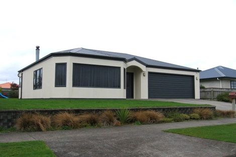 Photo of property in 110 Peter Hall Drive, Kelvin Grove, Palmerston North, 4414