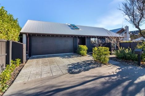 Photo of property in 33a Jacksons Road, Merivale, Christchurch, 8014
