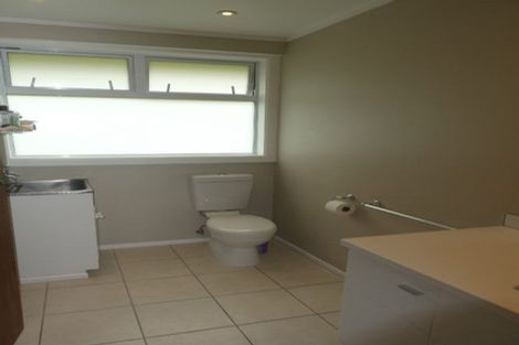 Photo of property in 5 Mulberry Street, Maungaraki, Lower Hutt, 5010
