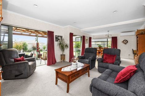 Photo of property in 10 Rosehill Way, Taradale, Napier, 4112