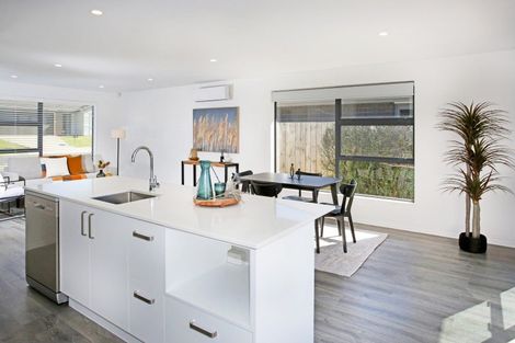 Photo of property in 14 Olivia Road, Pukekohe, 2120