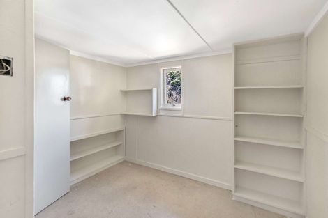 Photo of property in 2 Caius Avenue, Gonville, Whanganui, 4501