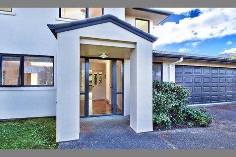 Photo of property in 2 Tollana Road, Te Atatu Peninsula, Auckland, 0610