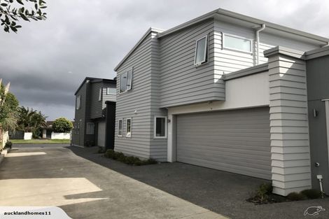 Photo of property in 4 Ruhanui Lane, Pakuranga Heights, Auckland, 2010