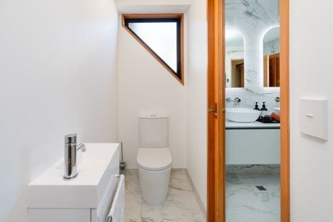 Photo of property in 29 Treasure Grove, Hataitai, Wellington, 6021