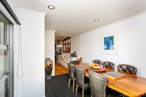 Photo of property in 76 Belt Road, New Plymouth, 4310