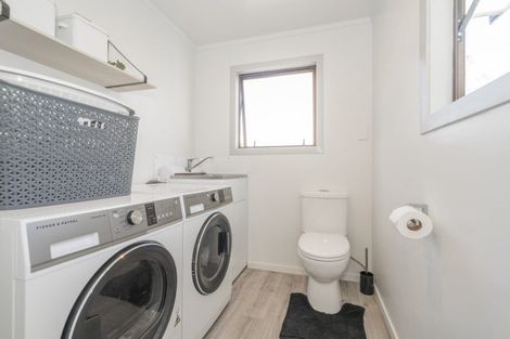 Photo of property in 15 Mayfair Close, Whitianga, 3510