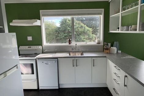 Photo of property in 10 Konini Crescent, Waikanae Beach, Waikanae, 5036