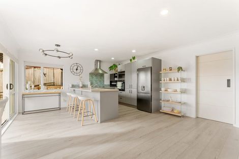 Photo of property in 23d Jelas Road, Red Beach, 0932
