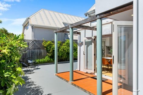 Photo of property in 2/97 Clyde Road, Ilam, Christchurch, 8041