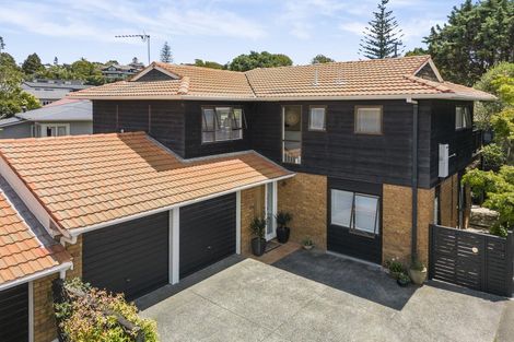 Photo of property in 1/16 Channel View Road, Campbells Bay, Auckland, 0630