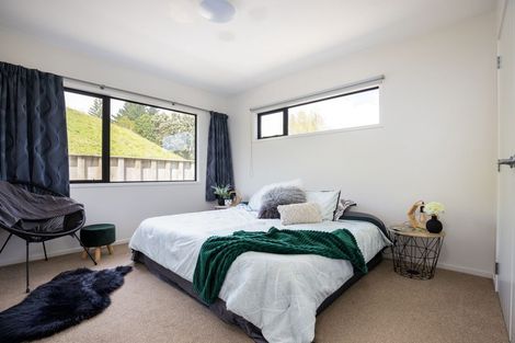 Photo of property in 11 Heta Road, Highlands Park, New Plymouth, 4312