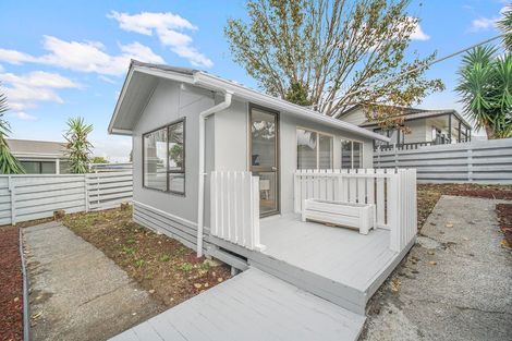 Photo of property in 6 Nearco Street, Randwick Park, Auckland, 2105