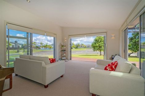 Photo of property in 6 Aquila Drive, Whitianga, 3510
