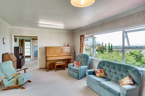 Photo of property in 11 Enfield Road, Hospital Hill, Napier, 4110