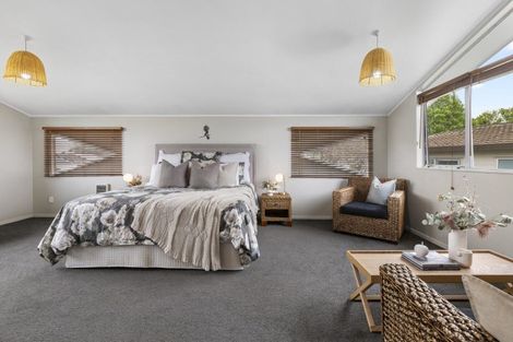 Photo of property in 4 Coulthard Terrace, Opaheke, Papakura, 2113