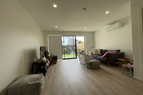 Photo of property in 15/12 Tawa Road, Te Atatu Peninsula, Auckland, 0610