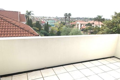 Photo of property in 21 Tumbridge Place, Somerville, Auckland, 2014