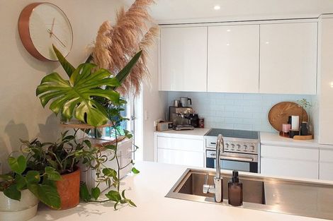 Photo of property in 2/246 Lake Road, Hauraki, Auckland, 0622