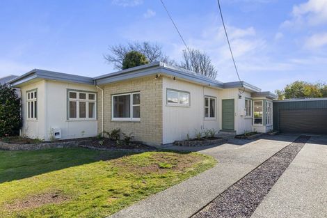 Photo of property in 18 Miro Street, Trentham, Upper Hutt, 5018